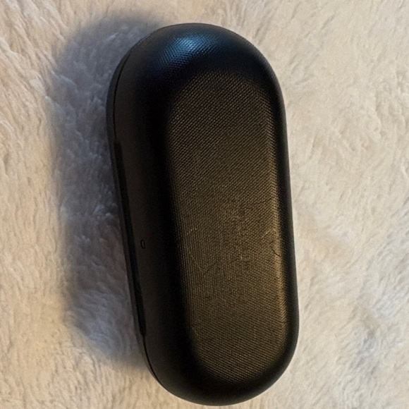 Sony Black Wireless Earbuds with Charging Case - Picture 4 of 5